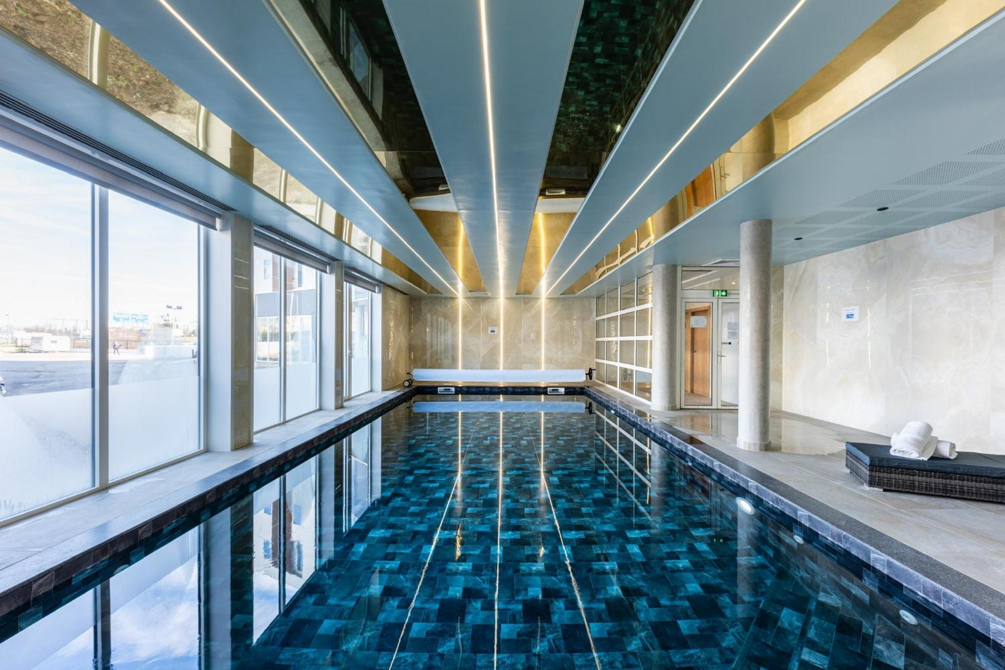 Brit Hotel Privilege Paris 호스니-쑤-부와 외부 사진