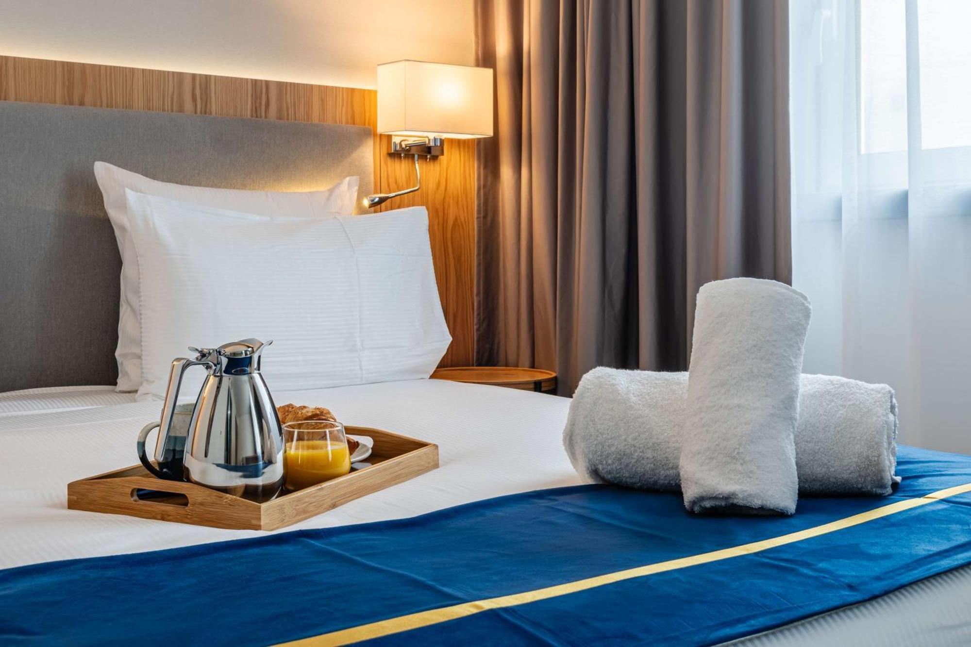 Brit Hotel Privilege Paris 호스니-쑤-부와 외부 사진